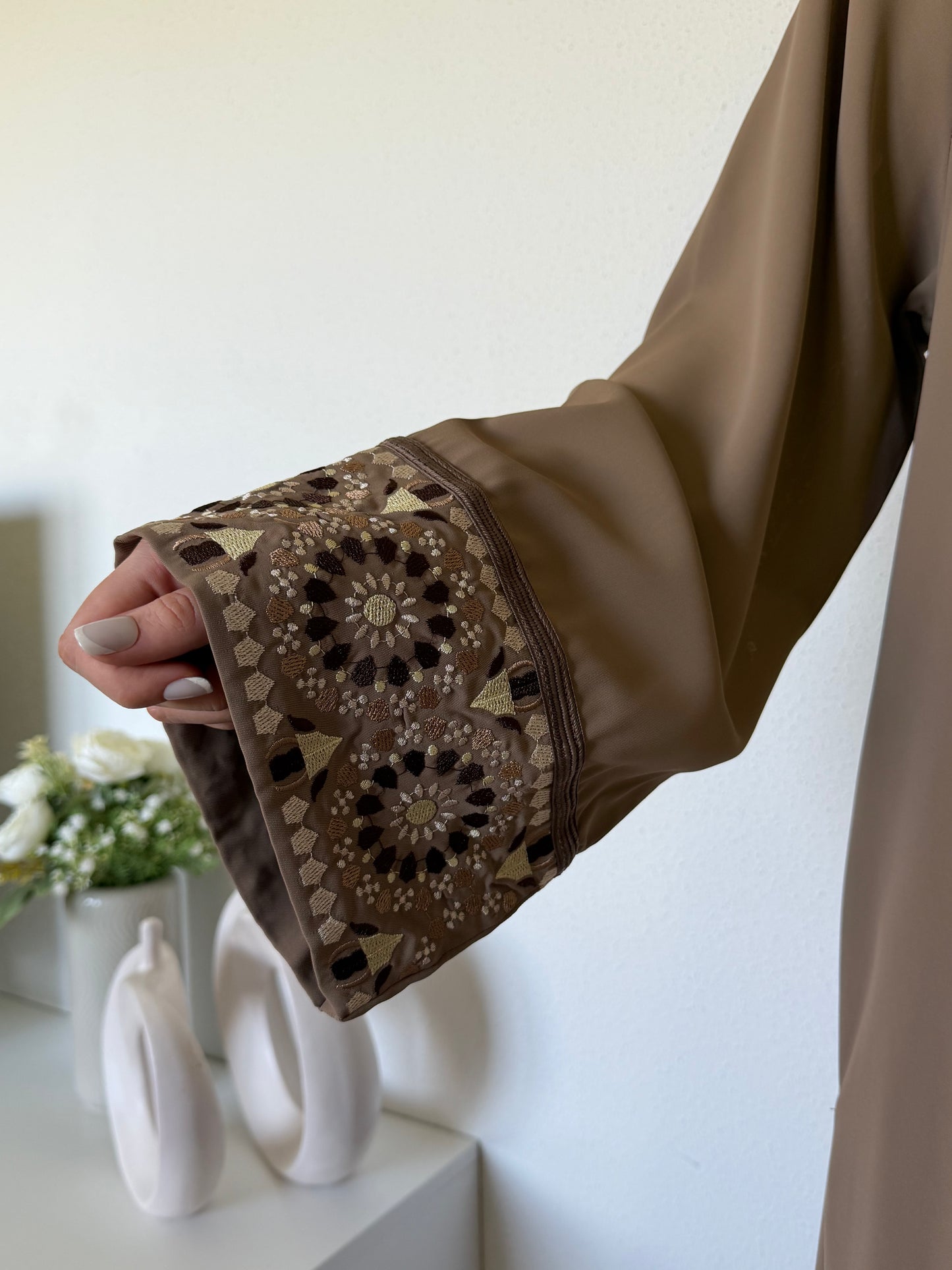 Abaya brodée style djellaba