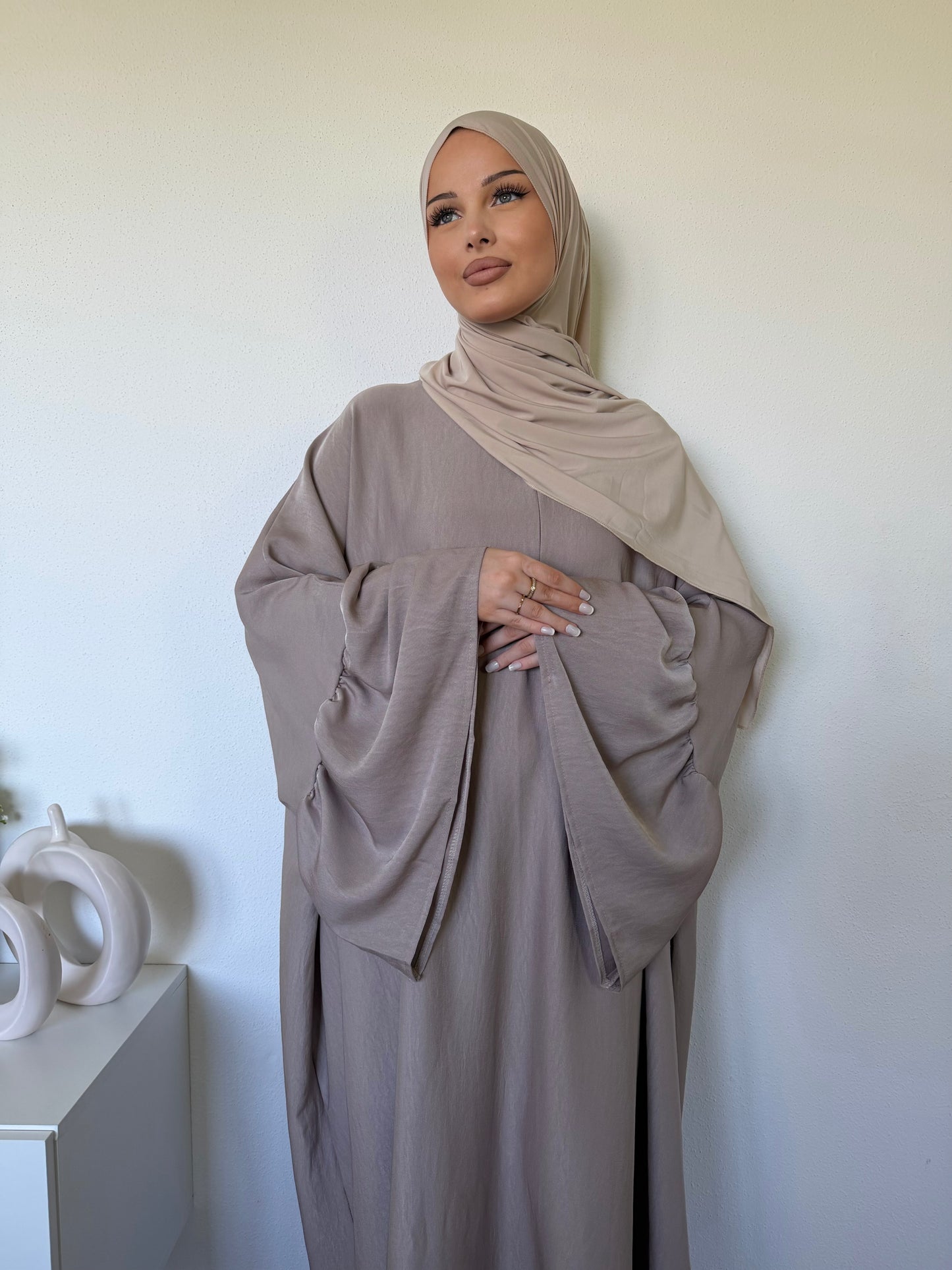Abaya ample