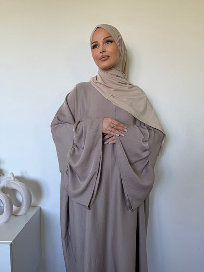 Abaya ample